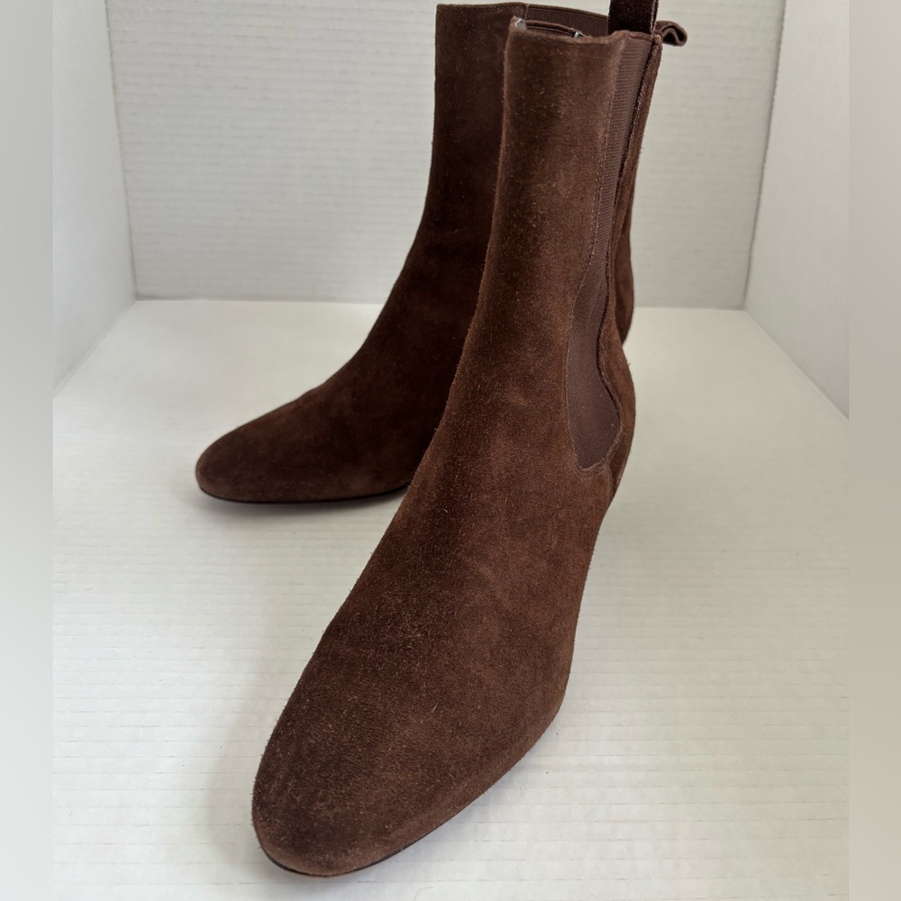 Ann Taylor Chocolate  Brown Chelsea Suede Heeled Boots Sz 7 - Picture 2 of 7